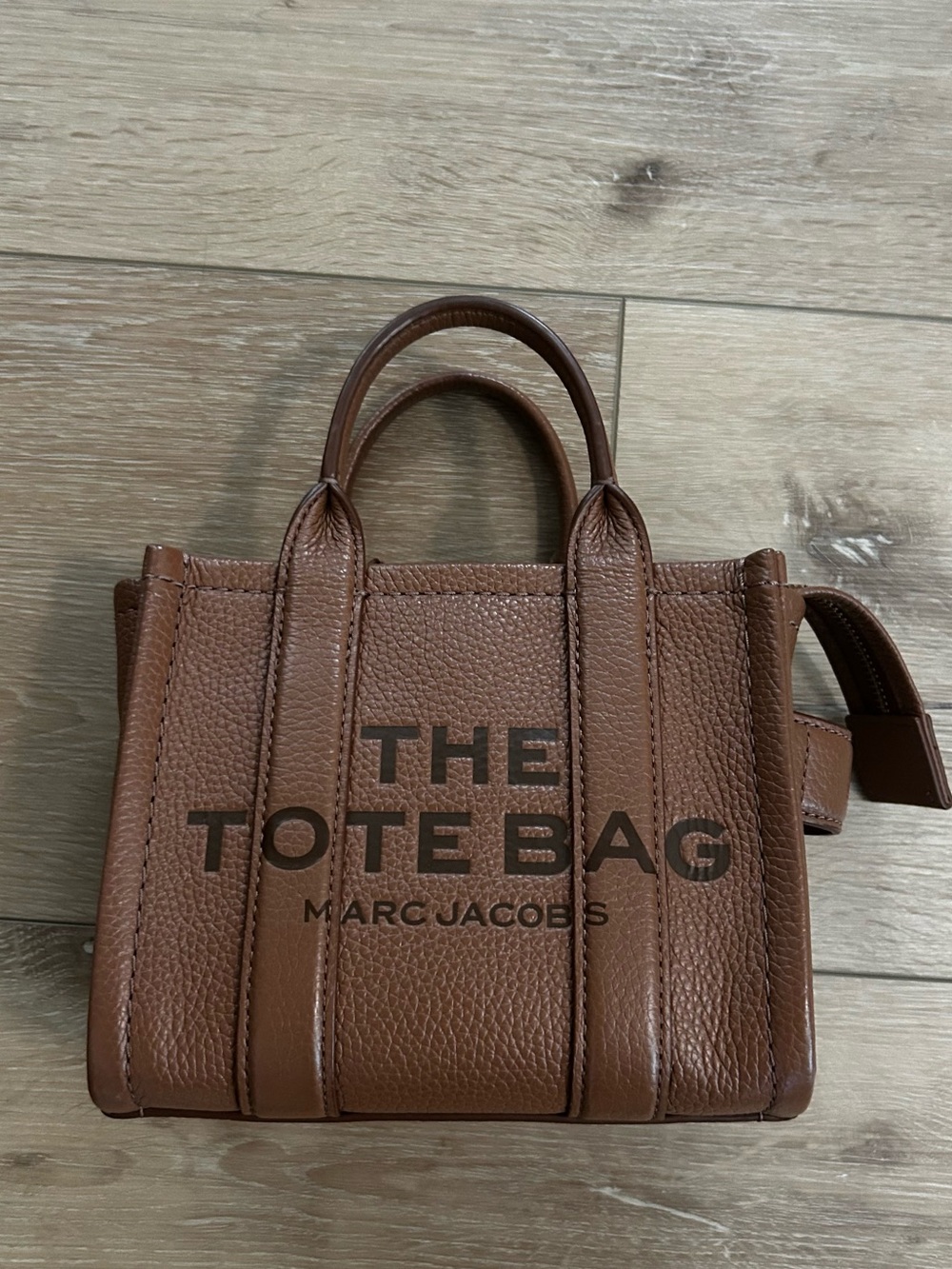 Marc Jacobs The Tote Bag Leather Mini in Argon Oil